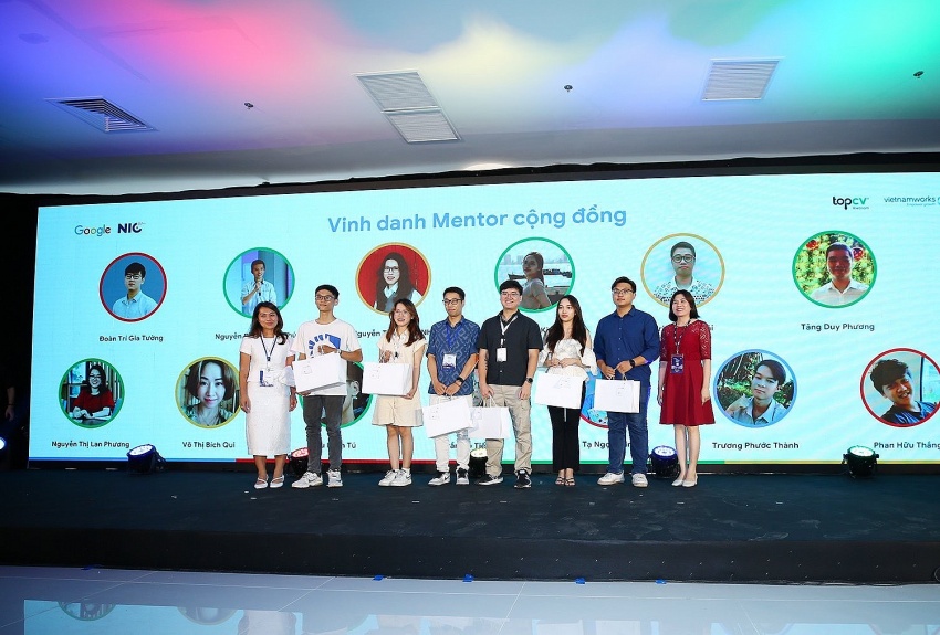 Thousands scholarships delivered to accelerate Vietnam Digital Talent programme