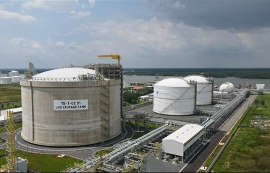 vietnams biggest lng terminal becomes operational