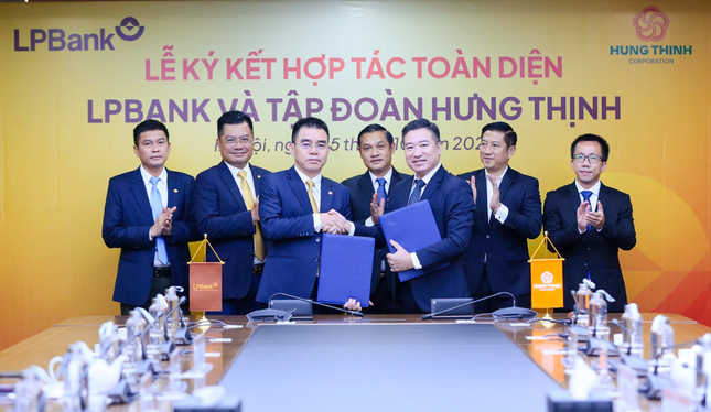 LPBank and Hung Thinh sign $211 million credit deal