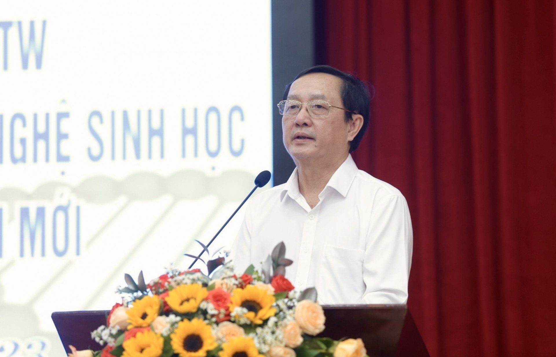 Vietnam moves to develop biotechnology