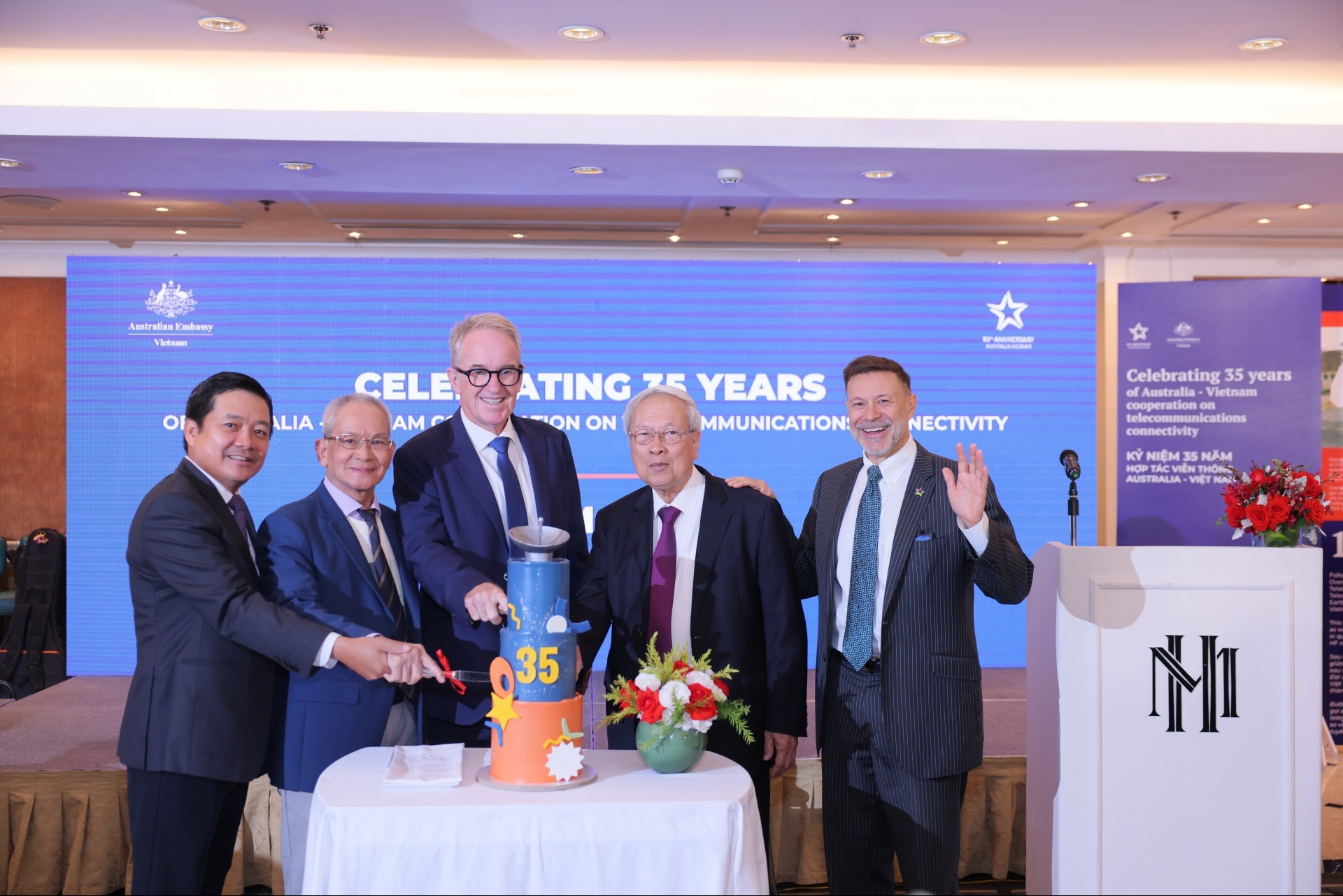 Australia-Vietnam business partnership marks 35 years of telecommunication success