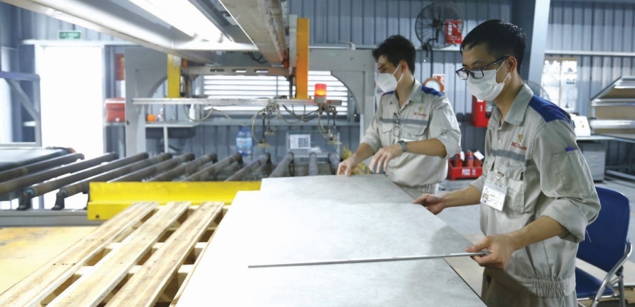 SPC flooring ensuring source of raw materials in Vietnam