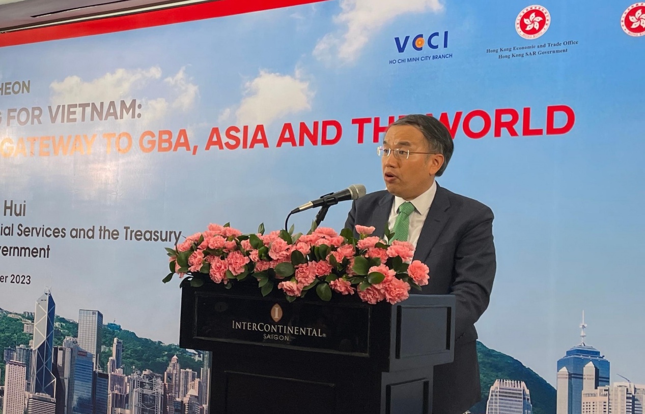 Hong Kong looks to boost financial cooperation with Vietnam