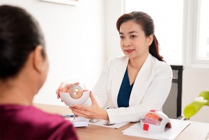 Prima Saigon shares advances in ophthalmology care and treatment