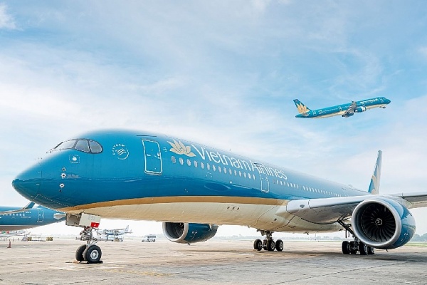 Vietnam Airlines wipes out debt, posts record profit in Q1