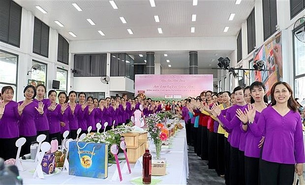 100 dishes, drinks made from sweet potatoes set Vietnamese record