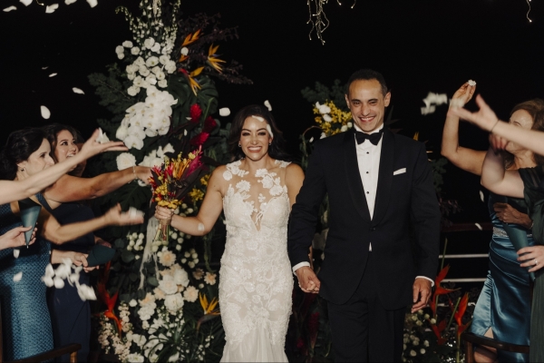 Cruise weddings a favoured choice for couples - Vimarsana News