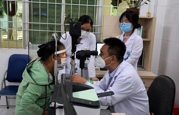 Australian fund helps Ba Ria-Vung Tau improve quality of refraction service