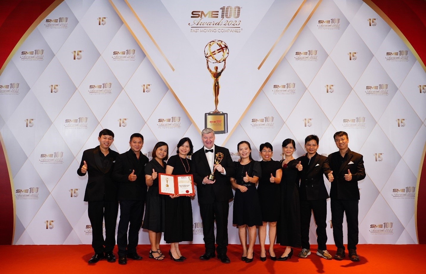 SBOEVN shines at the 2023 SME100 Asia Awards