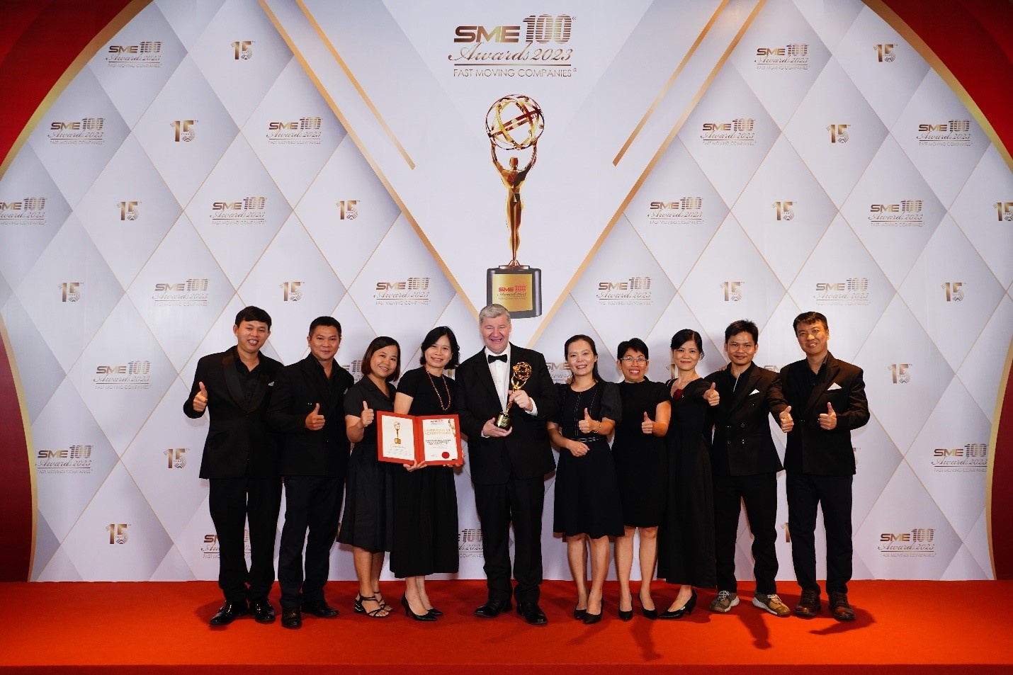 SBOEVN shines at the 2023 SME100 Asia Awards