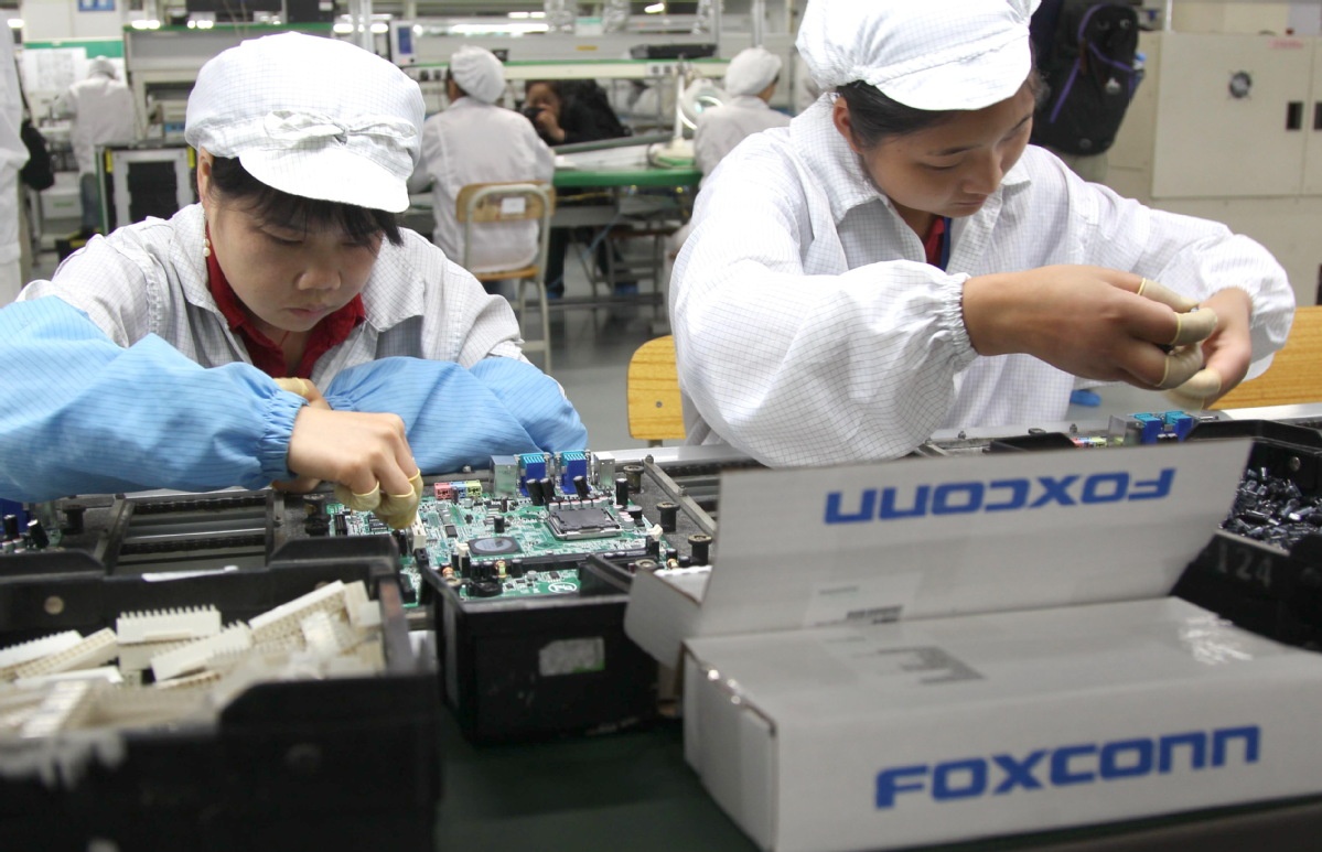Apple suppliers spend billions diversifying from China