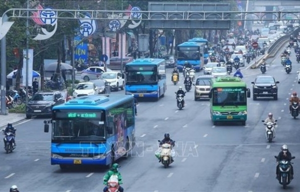 Hanoi aims to green up bus system ahead of schedule - Vimarsana News