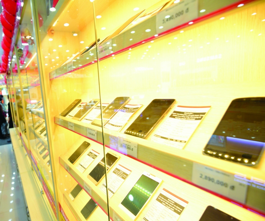 2024 may see recovery for tech retail