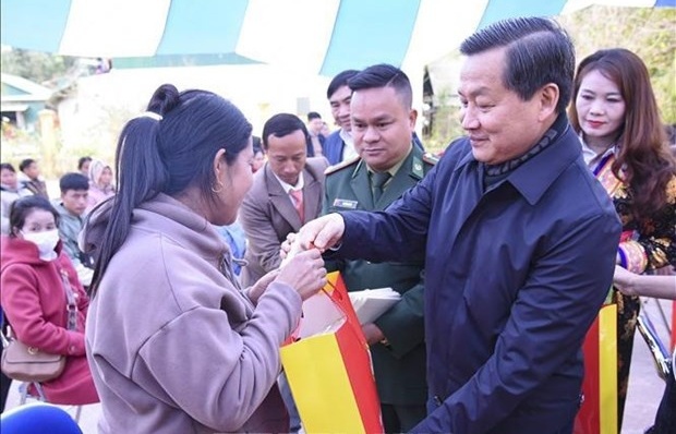 Deputy PM pays pre-Tet visit to Dien Bien province