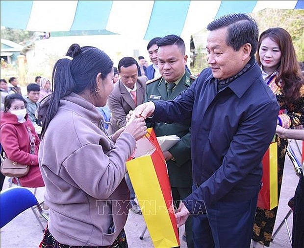 Deputy PM pays pre-Tet visit to Dien Bien province