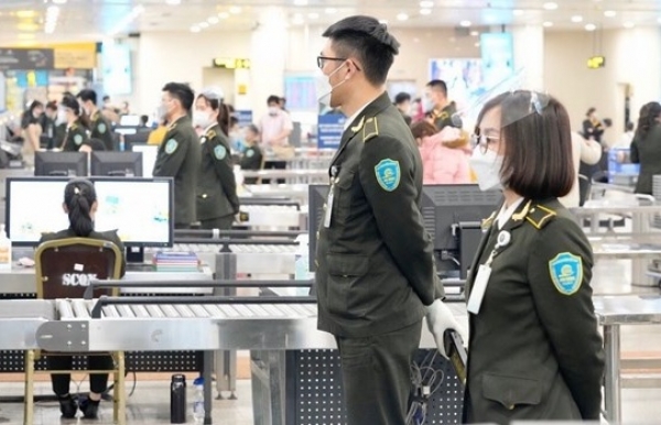 Airplane, train tickets almost sold out, bus seats available as Tet nears - Vimarsana News