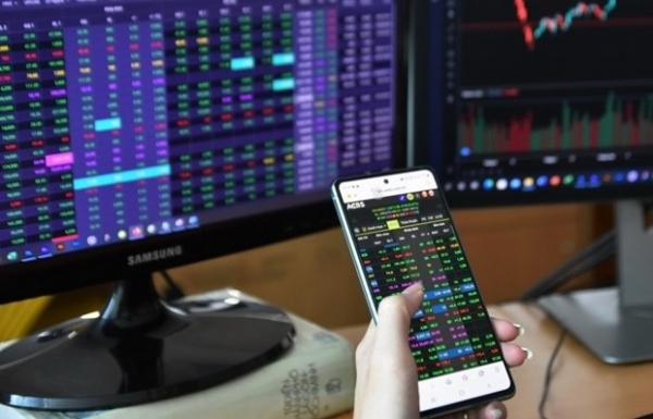 Vietnam Stock Exchange's revenue down nearly 44 pc in 2023 - Vimarsana News