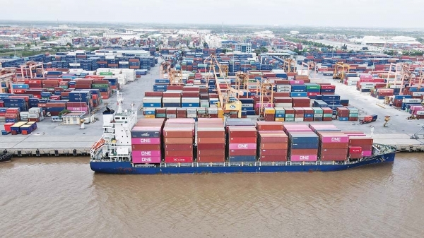 Businesses start to feel impact of Red Sea shipping crisis - Vimarsana News