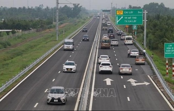 Government sets conditions for foreign motorised vehicles entering Vietnam