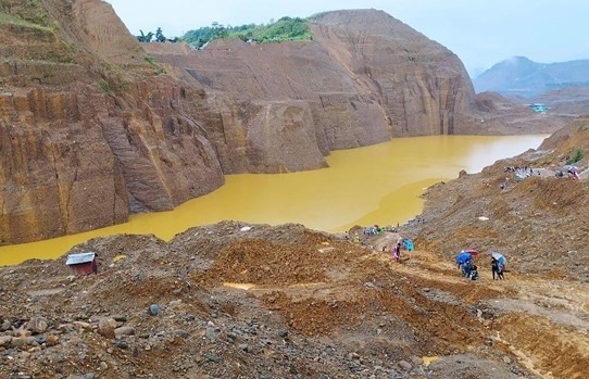 Myanmar: Jade mine collapse takes toll