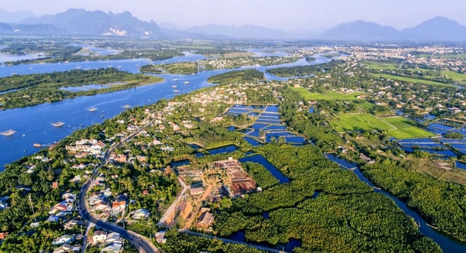 Quang Nam stresses feasibility of new provincial planning