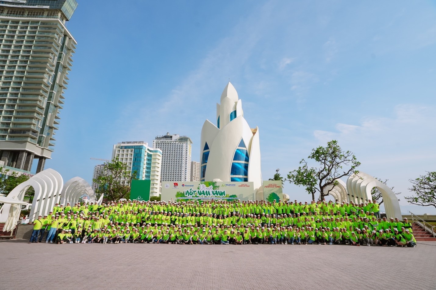 Imexpharm tham gia chiến dịch trồng một tỷ cây xanh của Việt Nam