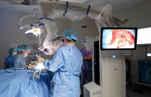 Utilising robotic microscopes in surgery