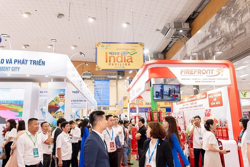 India engages in expo in Vietnam to increase trade ties