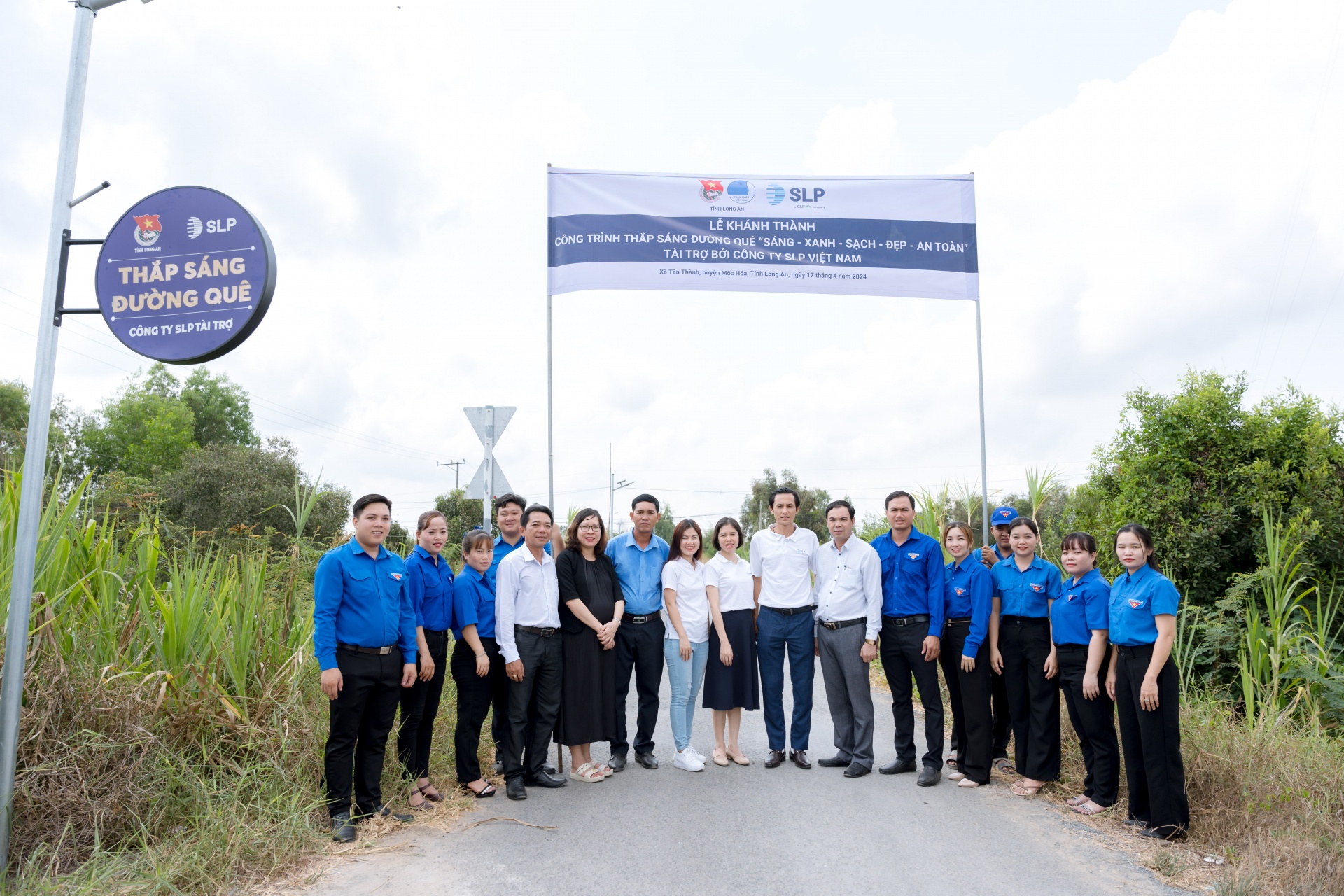 SLP Vietnam inaugurates rural road solar lighting project in Long An