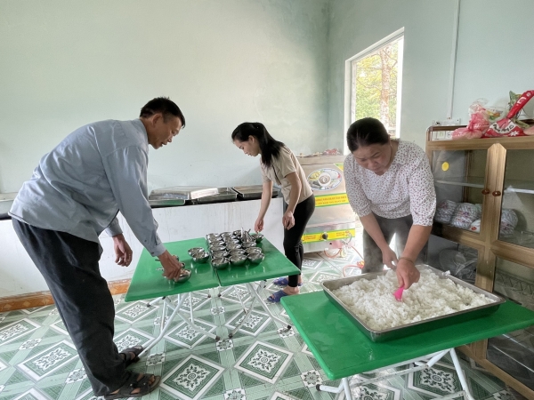 CARE brings school kitchens to rural areas - Vimarsana News