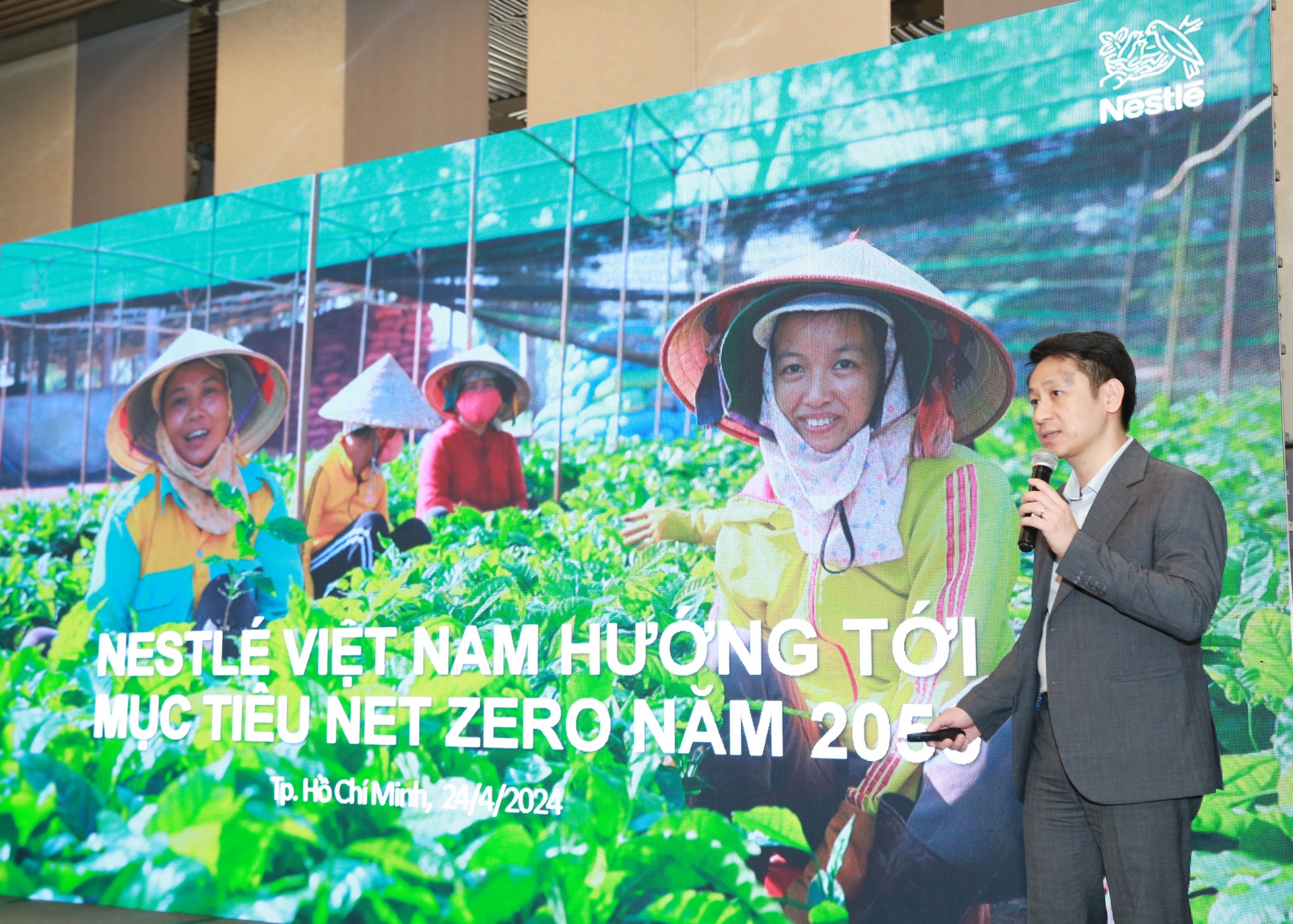 Nestlé Vietnam promotes initiatives on emission reduction