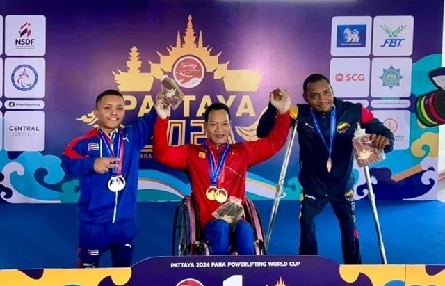 Vietnamese powerlifter wins World Cup golds in Thailand