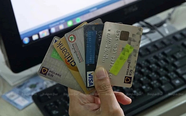 Thailand faces credit card default risks