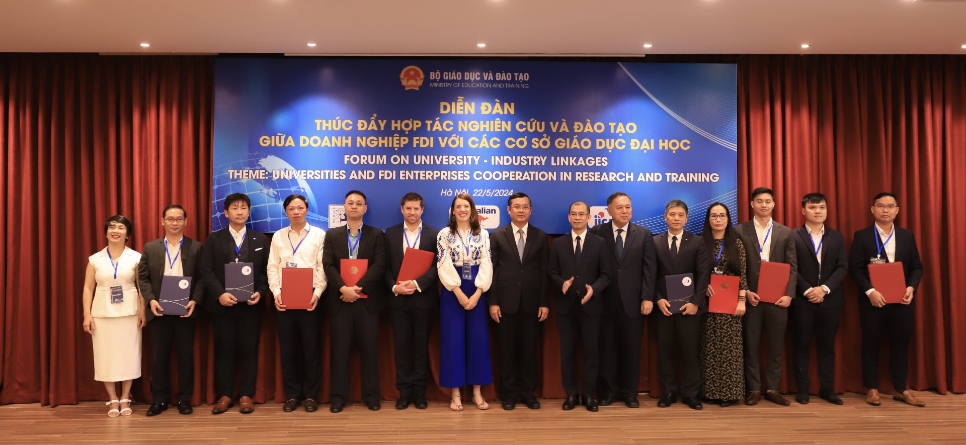 Training collaboration promoted at Vietnamese universities