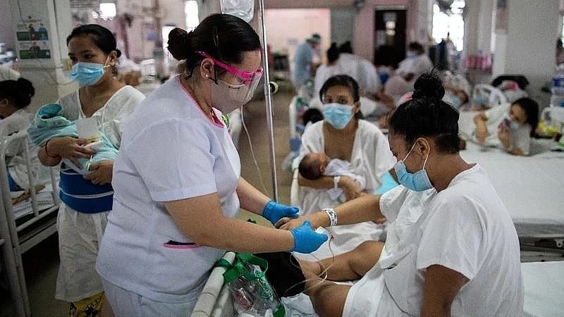 Philippines short of 190,000 health workers