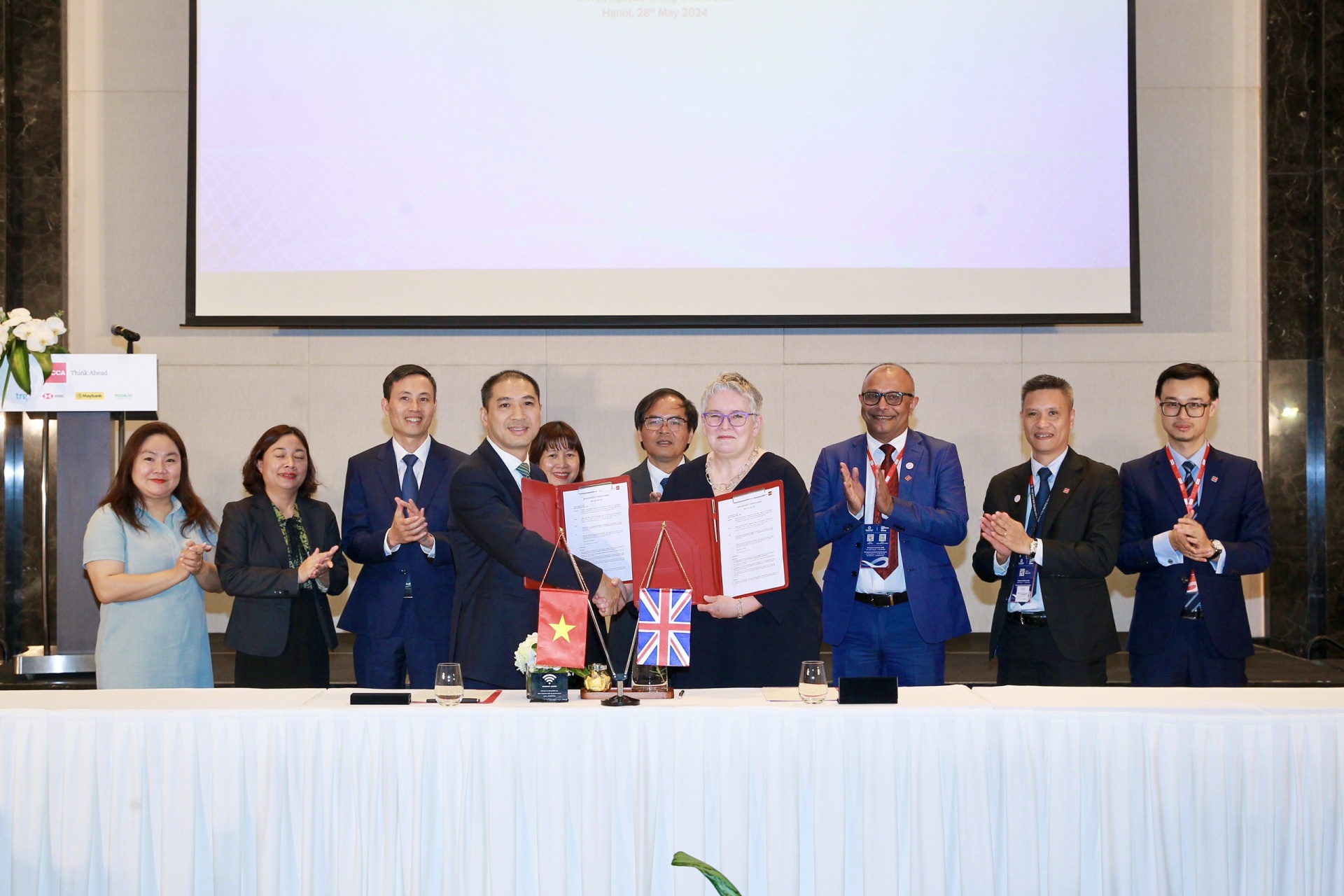 ACCA and VIB form a strategic partnership on human resources and business programmes