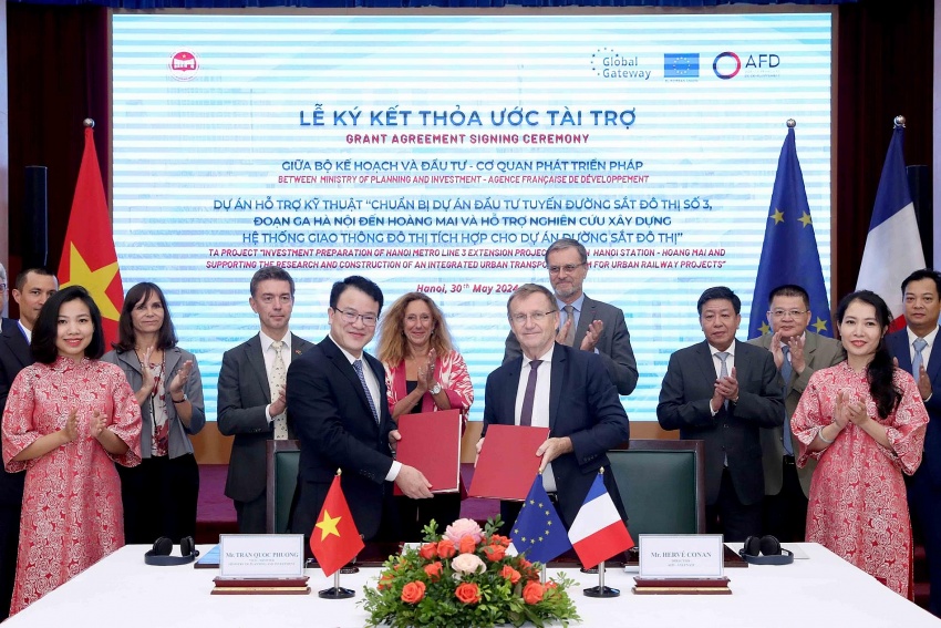 France providing €10 million to build Hanoi Metro Line 3 extension project