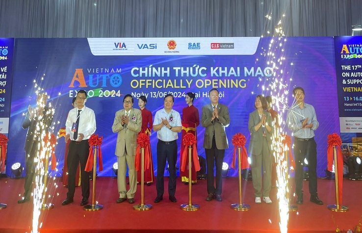 Over 200 enterprises attend Vietnam AutoExpo 2024