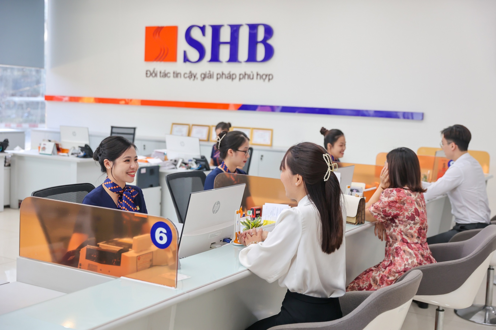 SHB puts down welcome mat for foreign firms