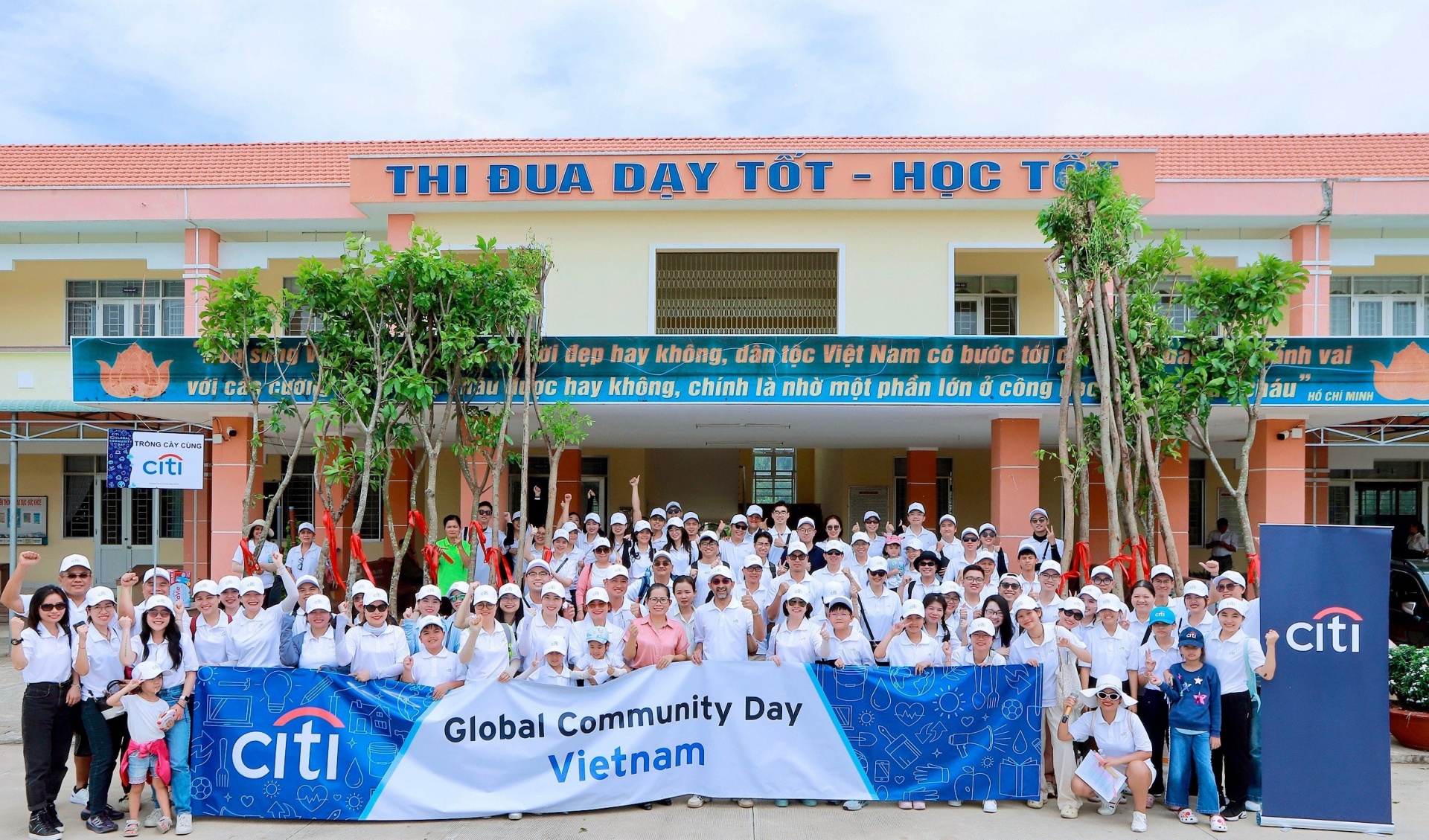 Citi Vietnam planting trees as part of community goals