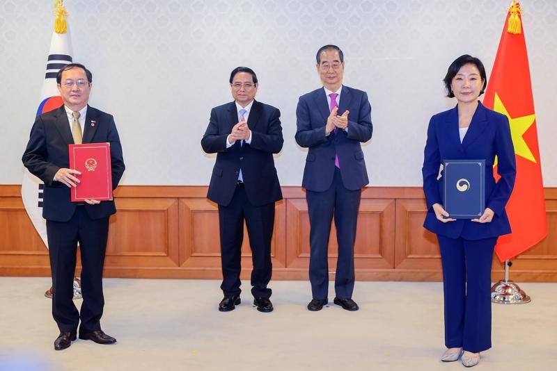 Vietnam and South Korea sign MoU to boost innovative startup development