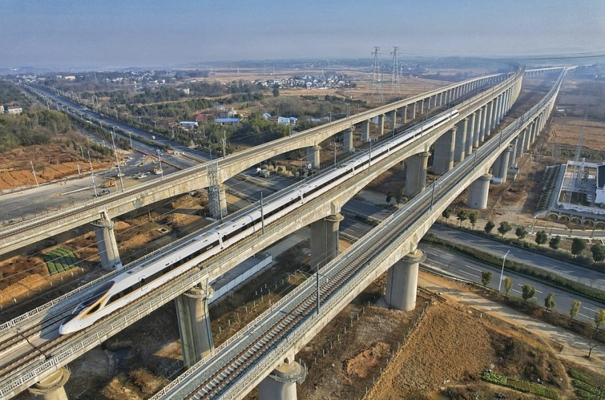 Vietnam targets to complete north-south high-speed railway in 2035