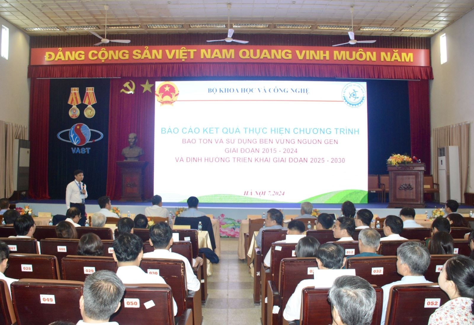 Developing policies sustainably develop genetic resources in Vietnam