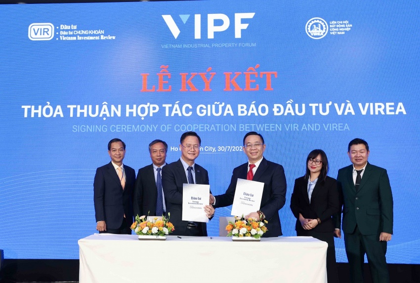 VIR and Vietnam Industrial Real Estate Association sign deal