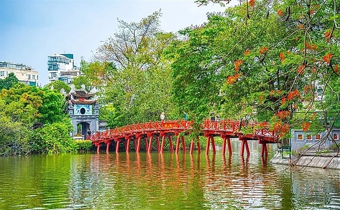 Hanoi teams up with Traveloka to promote tourism