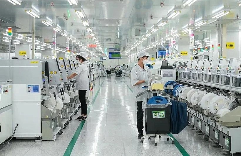 More than 6,800 enterprises resume operations in July