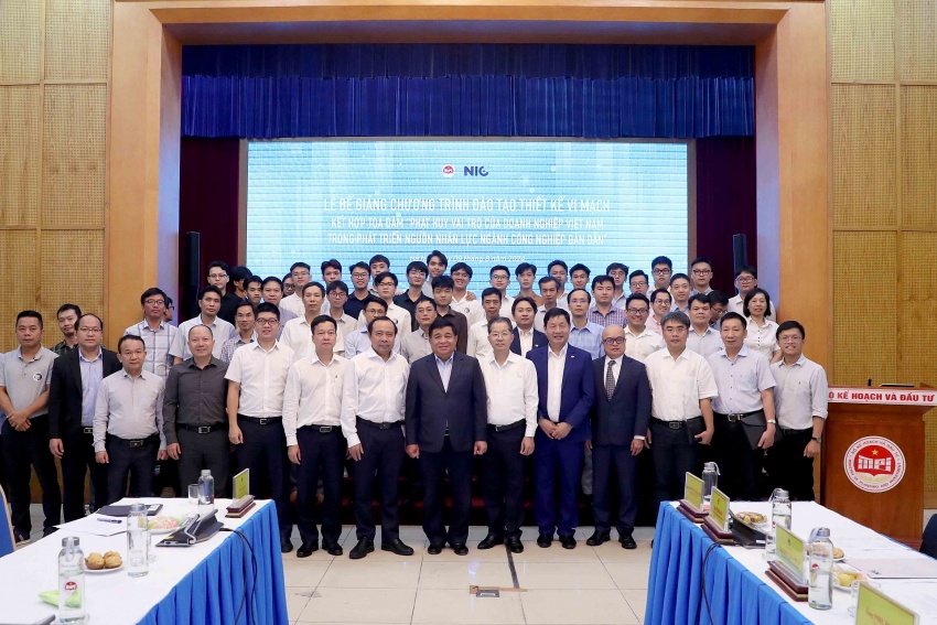 Promoting the role of Vietnamese enterprises in developing semiconductor industry's human resources