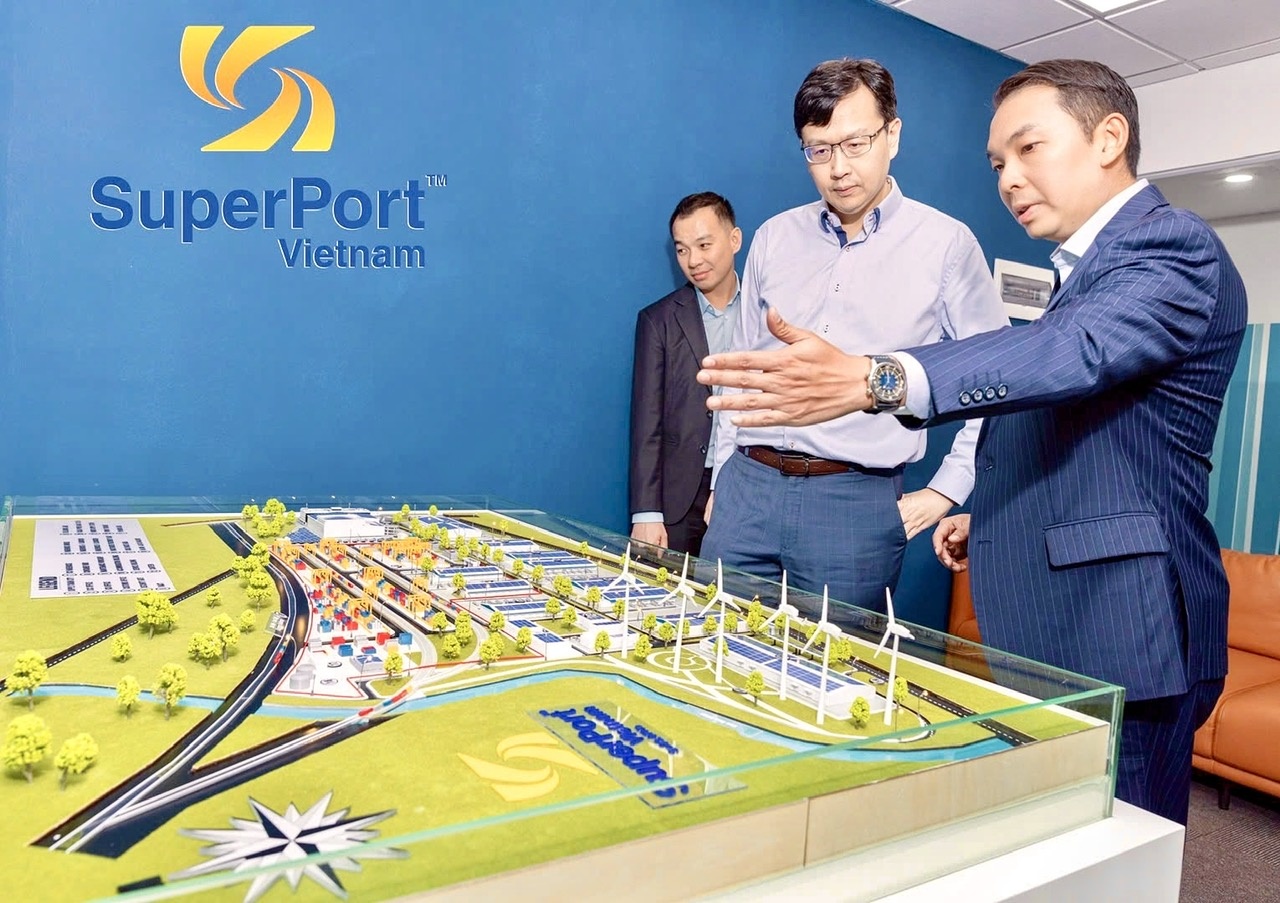 A*STAR to team up with Vietnam SuperPort to drive digital logistics