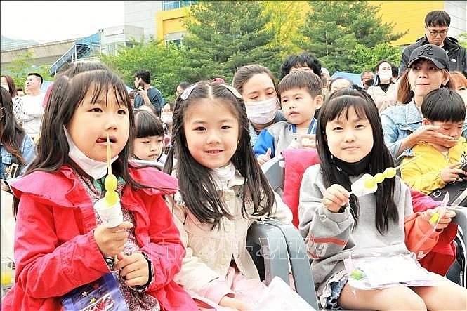 RoK holds summer camp for Korean-Vietnamese multicultural families’ children