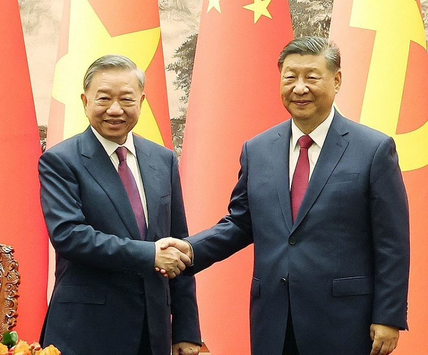 top-leaders-visit-marks-new-milestone-in-vietnam-china-friendly-neighbourliness-20240822095035.jpg